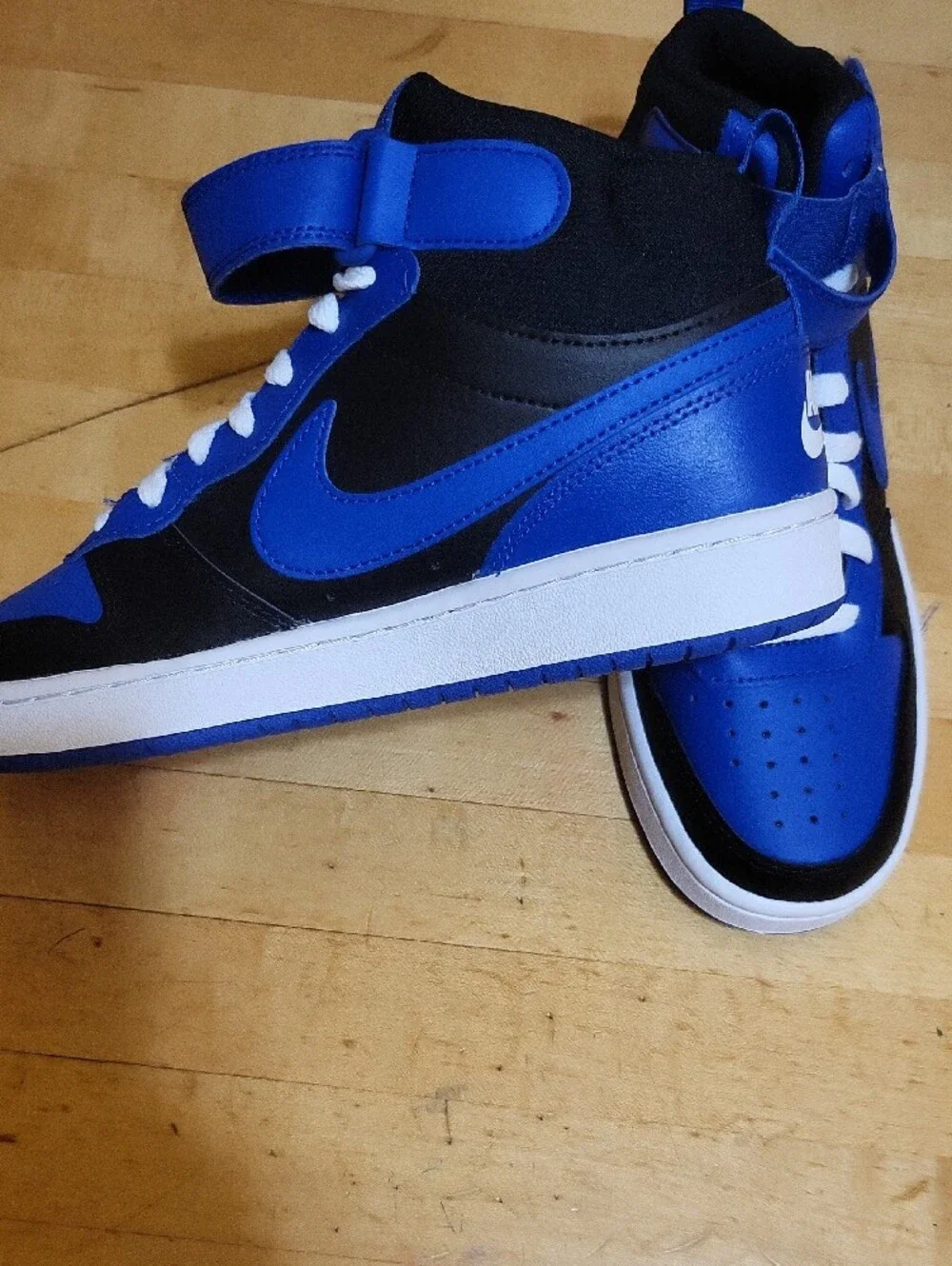 Nike youth high